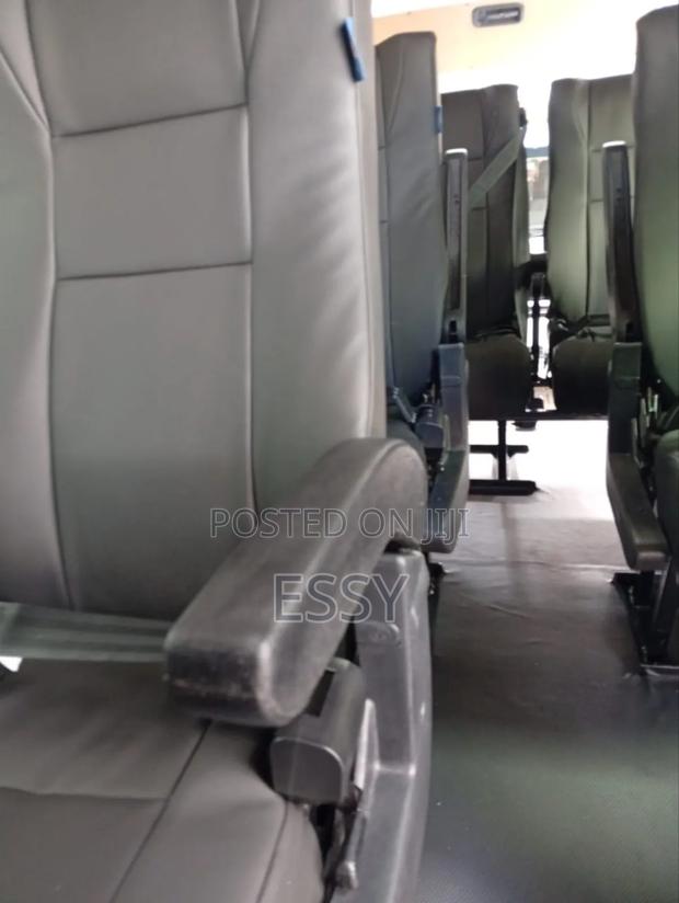 Executive Hiace Seats With Moulded Foam - thumbnail 7