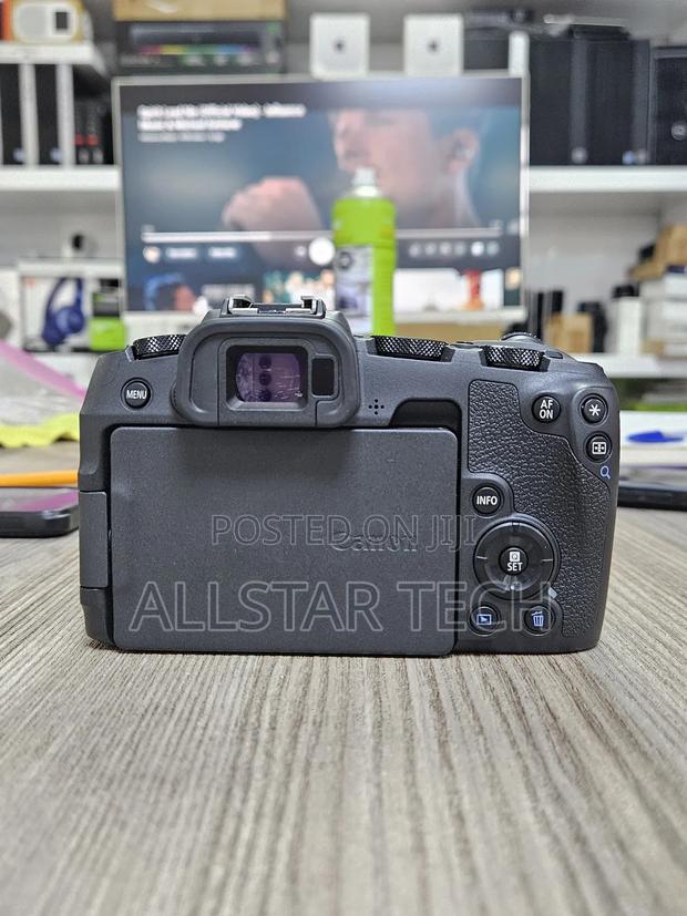 Canon Eos Rp Mirrorless Camera With Rf Adapter - thumbnail 4