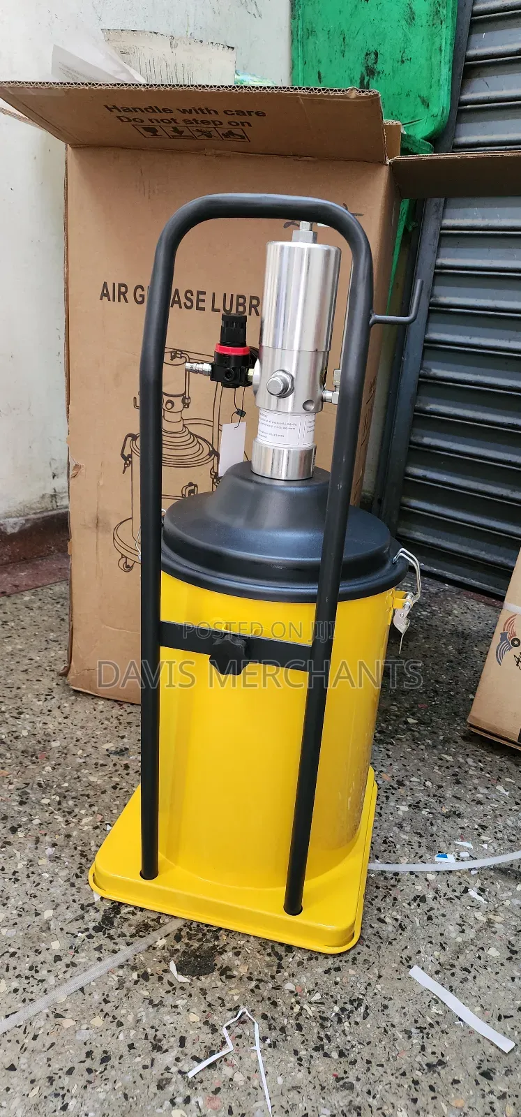 Grease Bucket With 20l Capacity