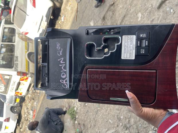 Toyota Crown 2008 Gear Console - thumbnail 2