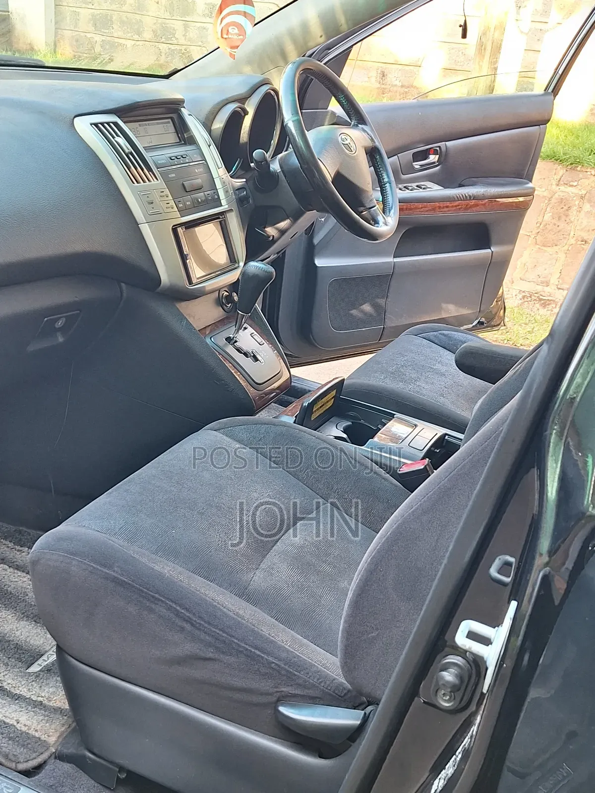Toyota Harrier 2.4 2011 Black
