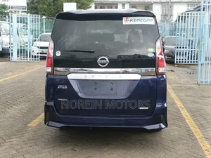 Nissan Serena 2018 Blue