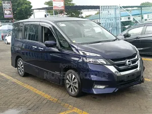 Nissan Serena 2018 Blue