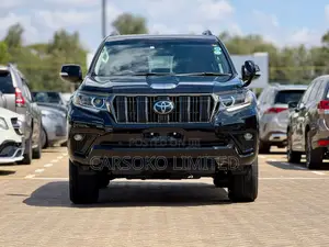 Toyota Land Cruiser Prado 2.8 2022 Black