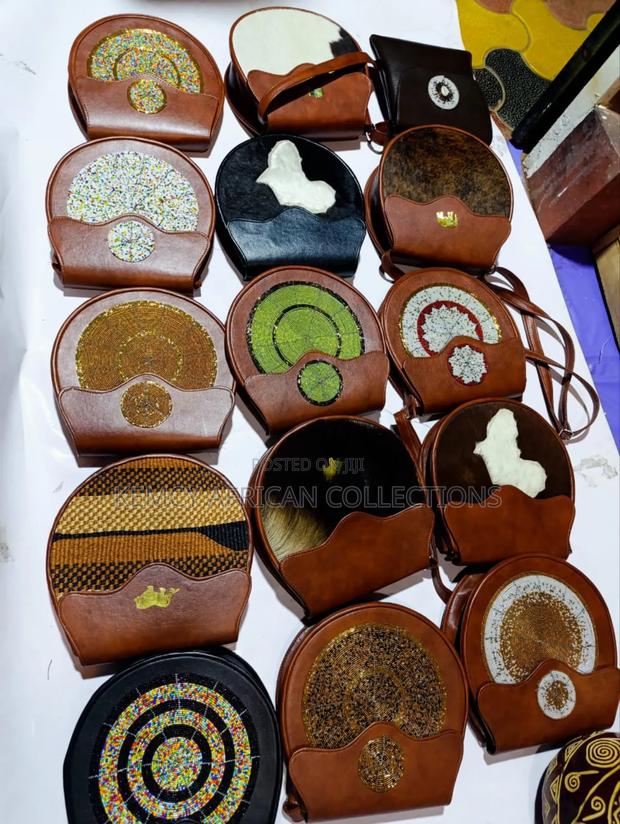 Sling Bags - thumbnail 8