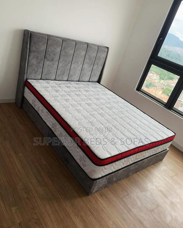 5x6 Urban Elegant Gray Luxe Bed