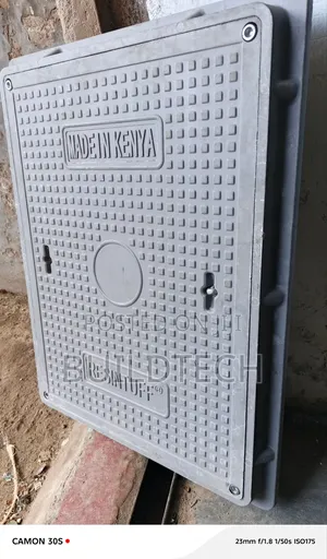 Heavy Duty Locable Manhole Cover 450×600 Fibre