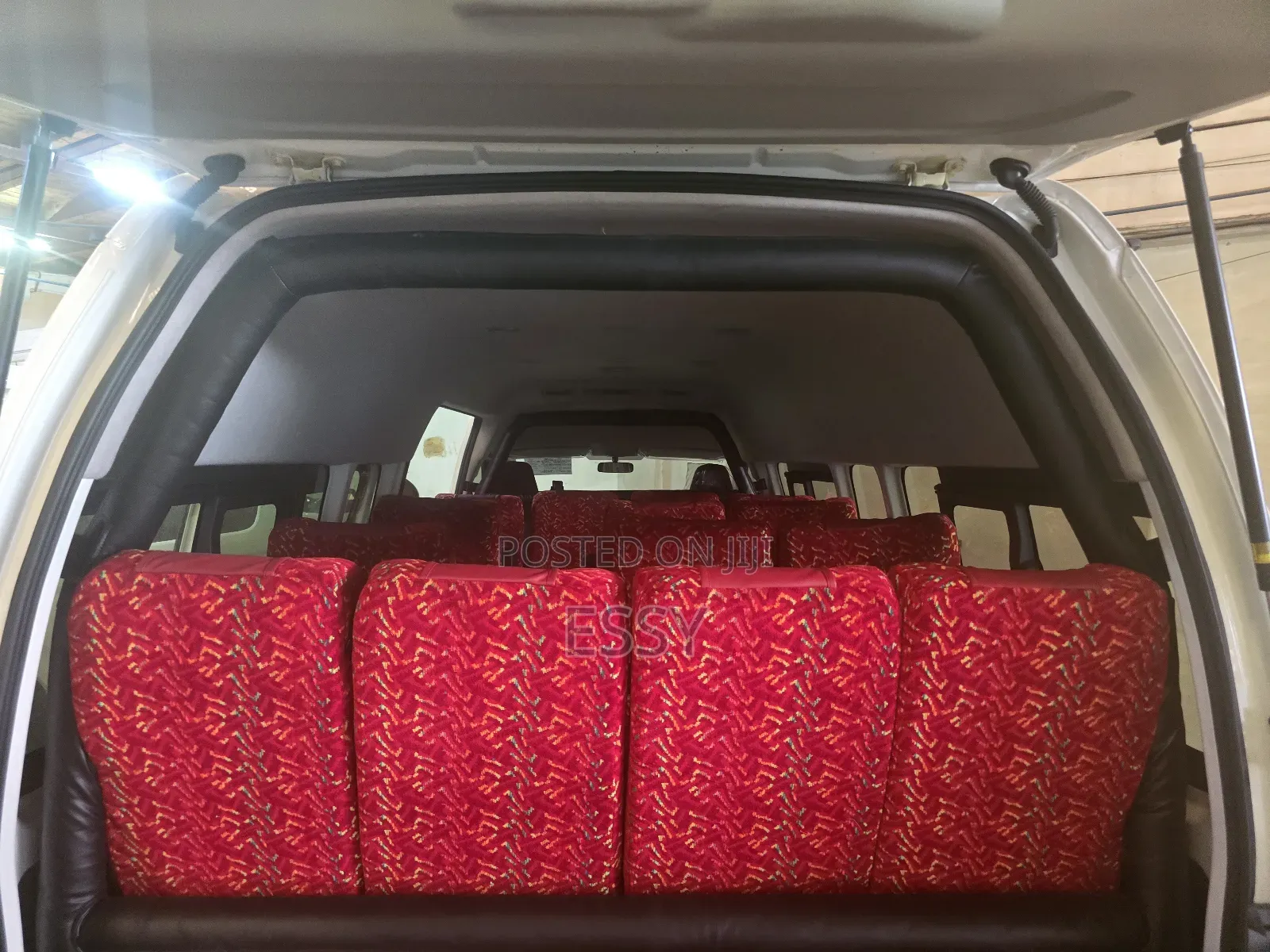 16 Seater Hiace Shuttle Seats
