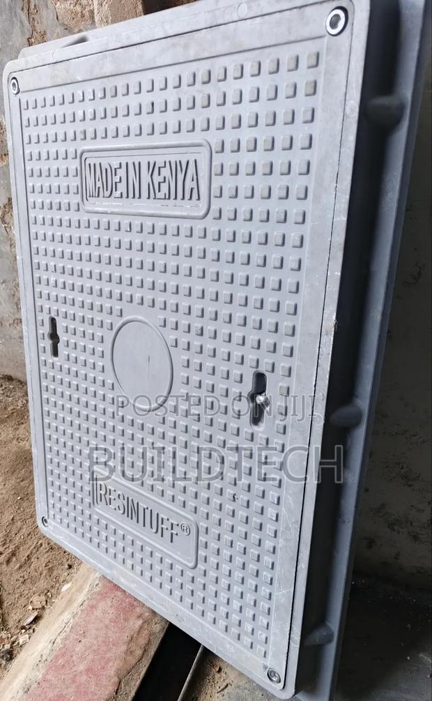 Secure Locable Manhole Cover 450×600 Fibre