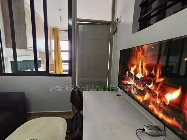 Studio Airbnb Unit in Kinoo - thumbnail 5