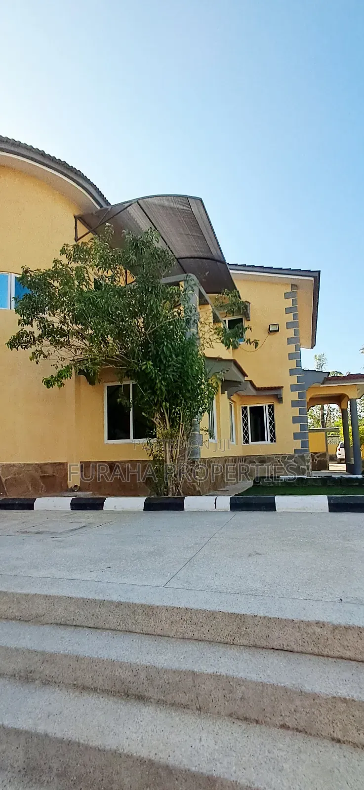 8bdrm Mansion in Nyali for rent