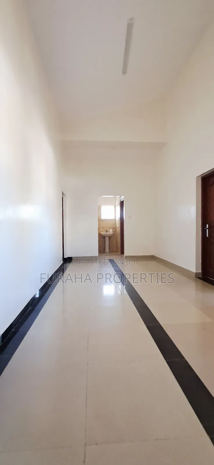 8bdrm Mansion in Nyali for rent