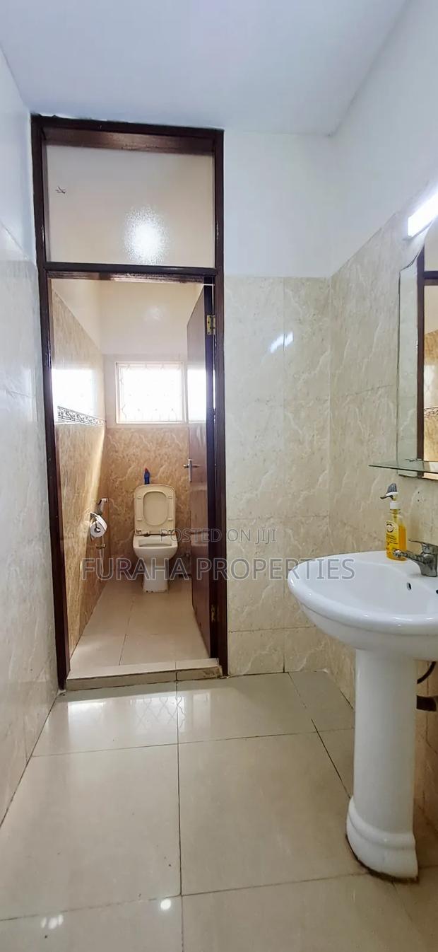 8bdrm Mansion in Nyali for rent - thumbnail 9