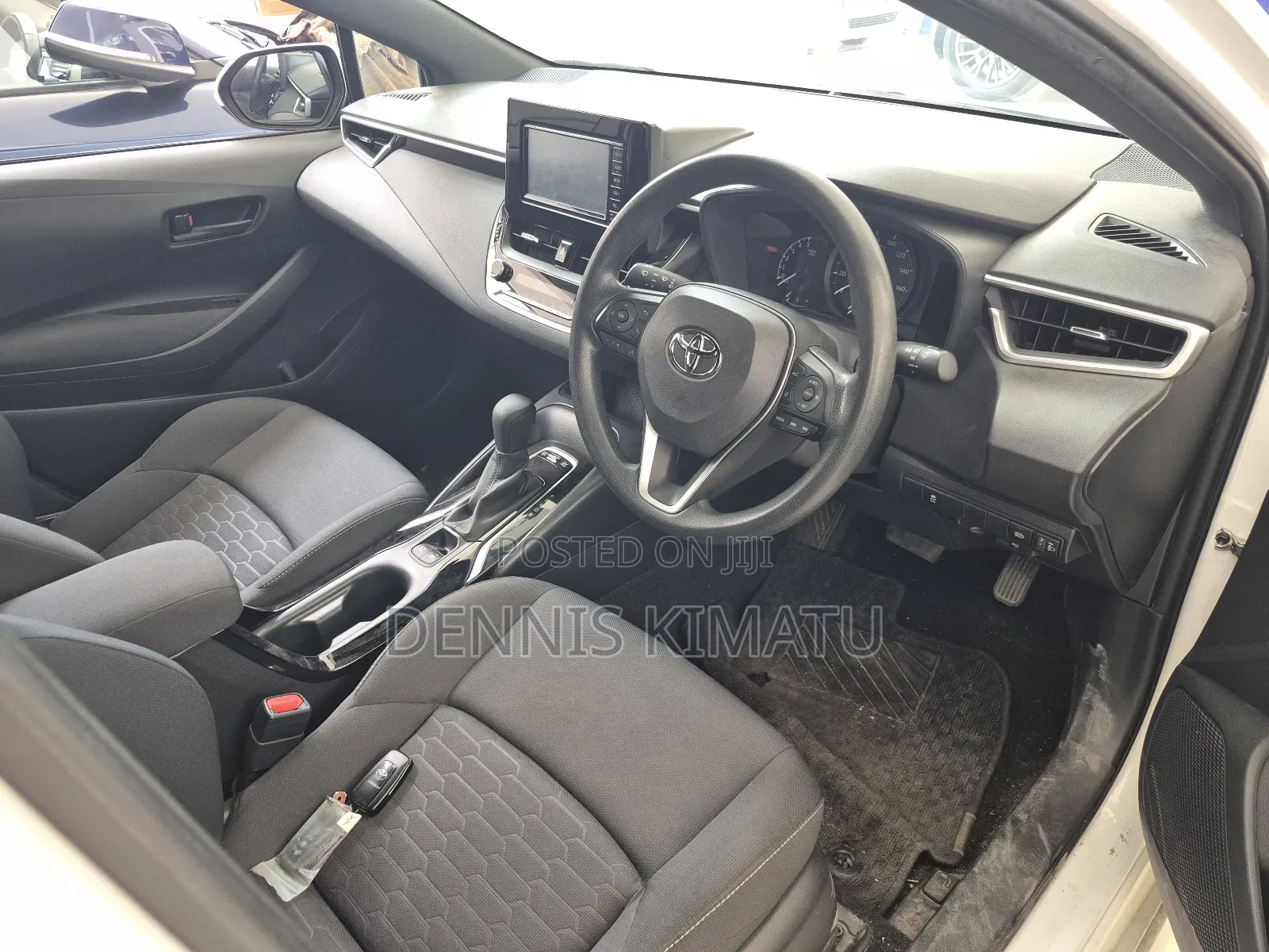 Toyota Corolla 2019 White