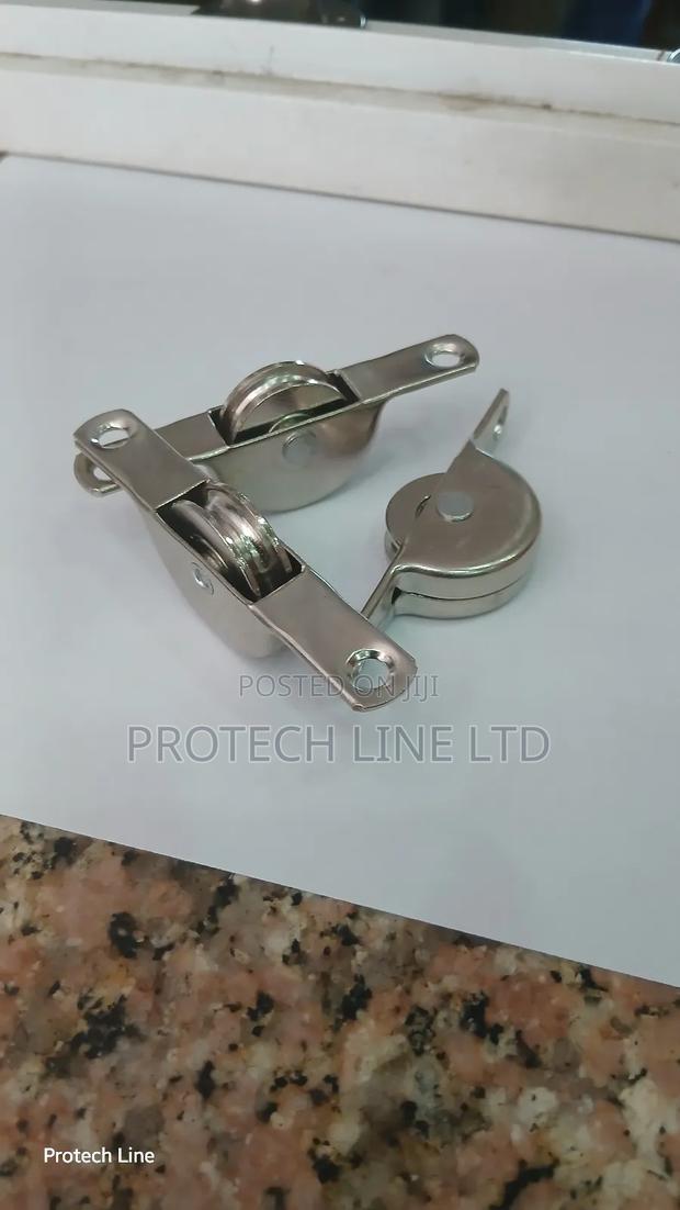 Sliding Window Roller - thumbnail 2