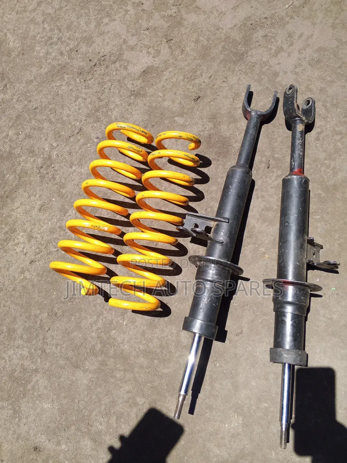 BMW 524d Front Shock and Heavy Duty Coil Spring