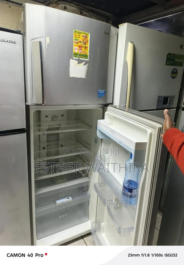 400litres Lg Stabilizer With Inverter Compressor - thumbnail 3