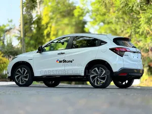 Honda Vezel 2019 White