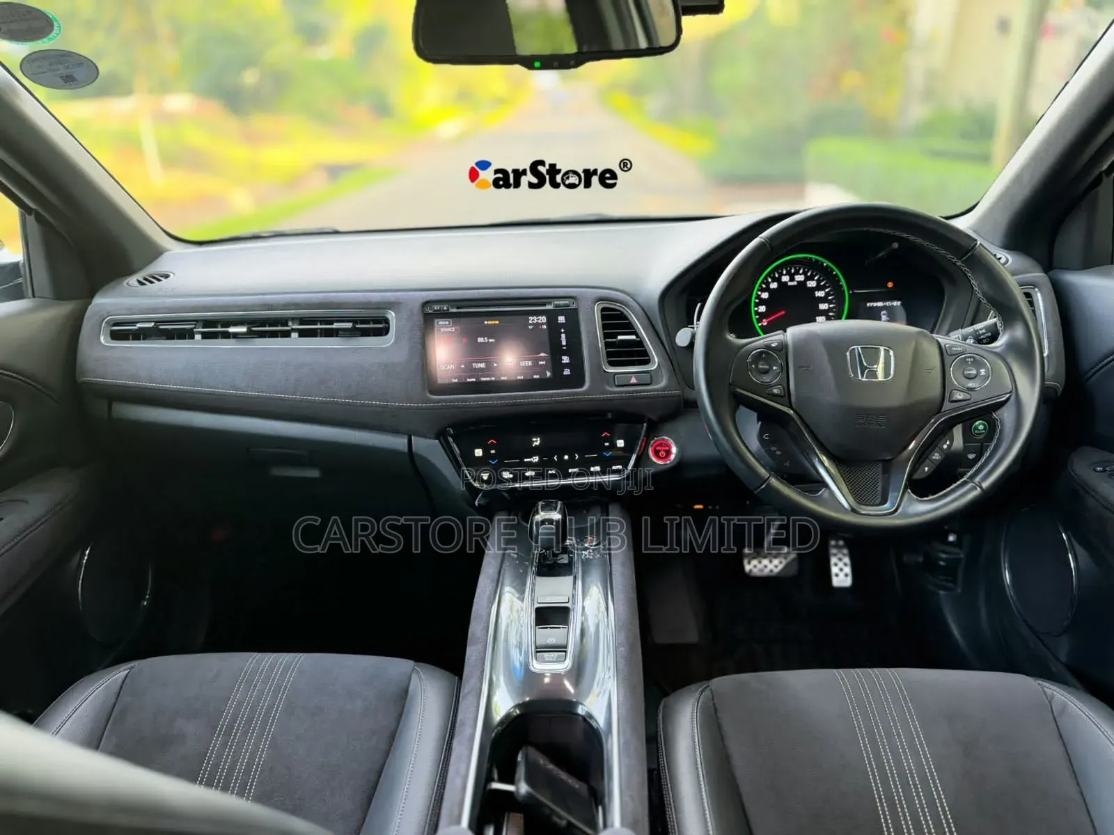 Honda Vezel 2019 White