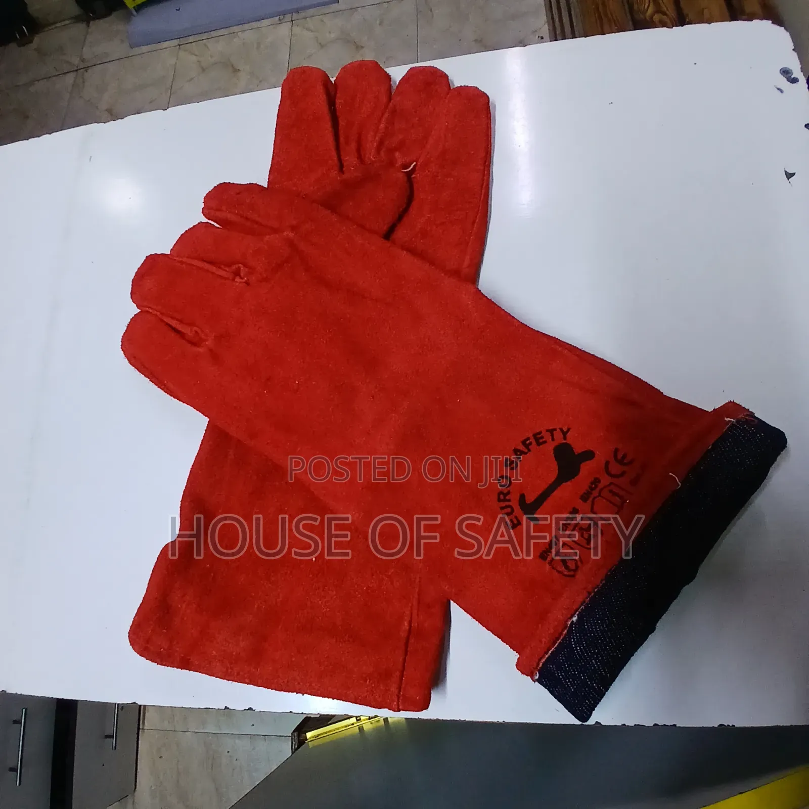 Ggeneric Red Leather Gloves