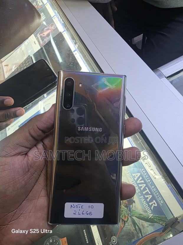 Samsung Galaxy Note 10 5G 256 GB Silver - main view