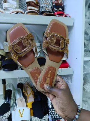 Women's Flat Slide Sandals With an Embellished Buckle Size 37-41