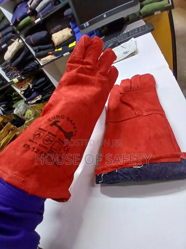 Leather Gloves to Keep Hands Warm - main view