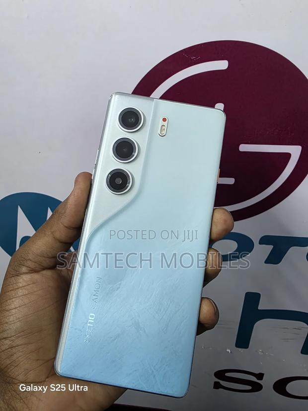 Tecno Camon 40 Pro 256 GB Blue - thumbnail 3