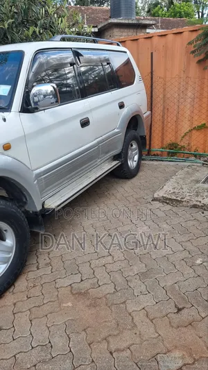 Toyota Land Cruiser Prado 2.7 16V 5dr 2000 White