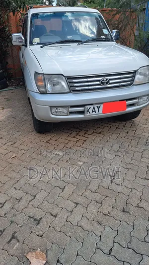 Toyota Land Cruiser Prado 2.7 16V 5dr 2000 White