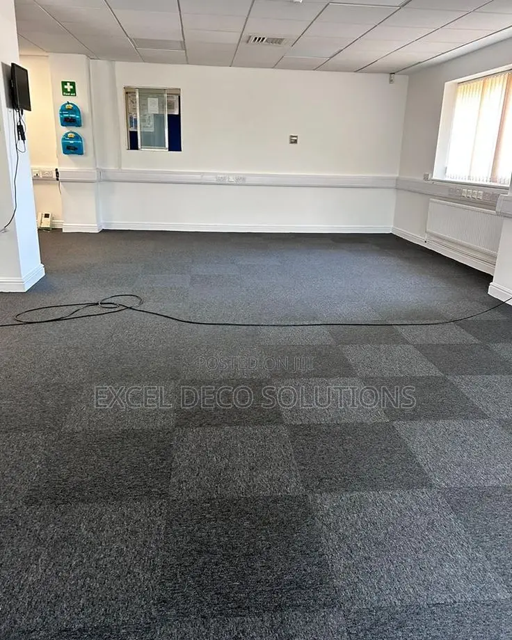 Plain Carpet Tiles for Offices Commercial Spaces