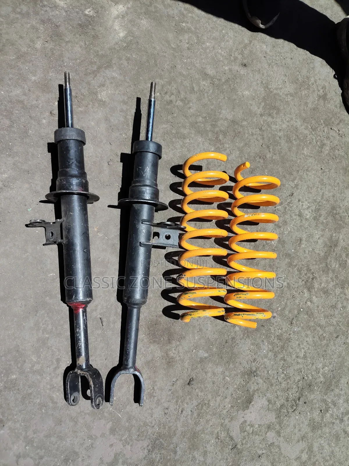 BMW 524 D Shock and Springs.