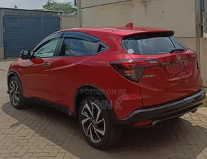 Honda Vezel 1.5 Hybrid 2WD 2018 Red