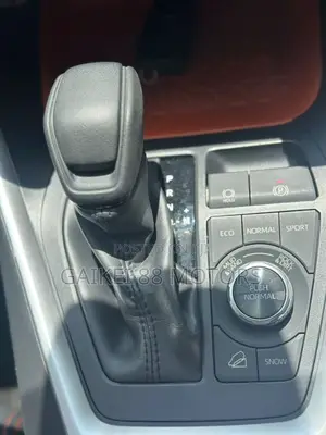 Toyota RAV4 Adventure 2019 Green