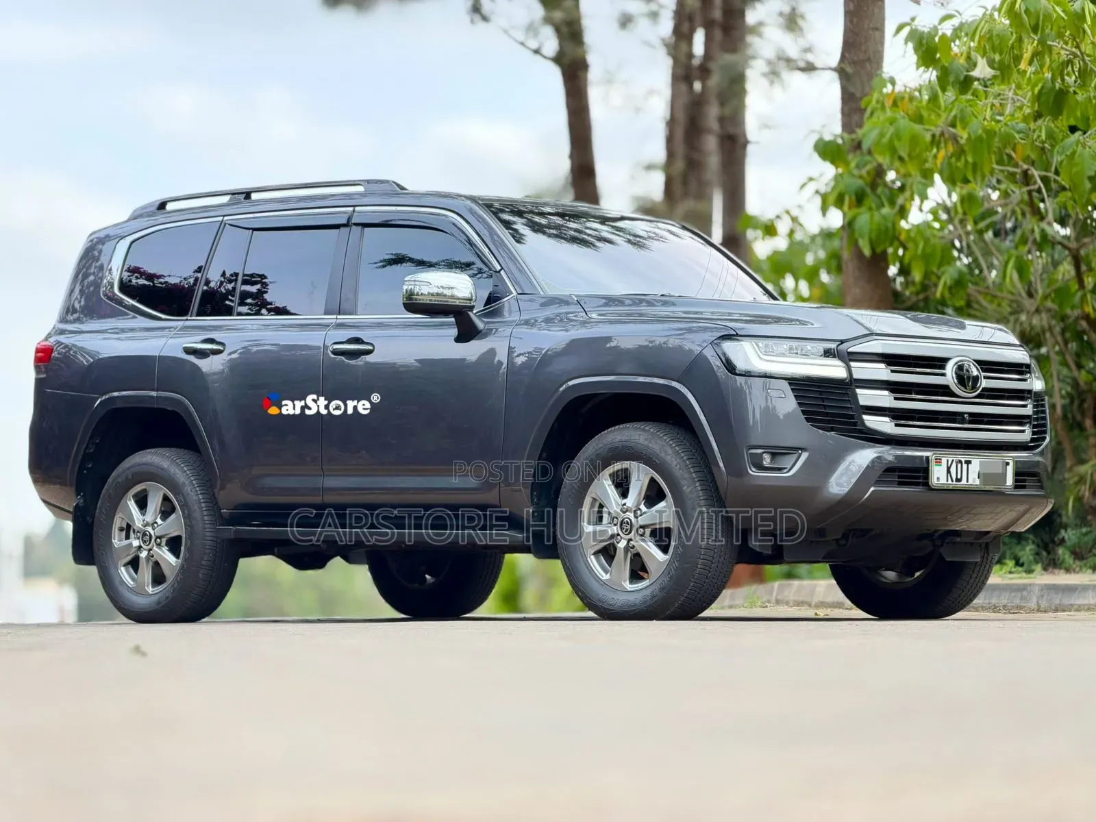Toyota Land Cruiser LC300 2024 Gray