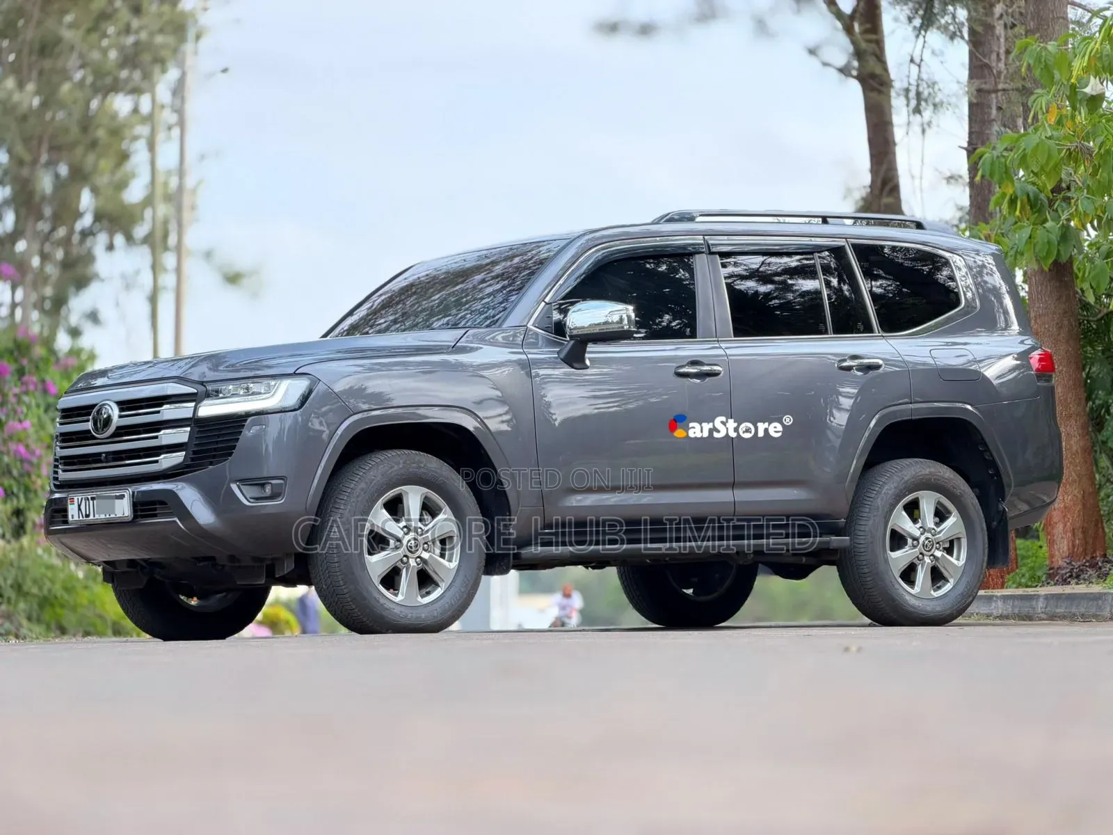 Toyota Land Cruiser LC300 2024 Gray