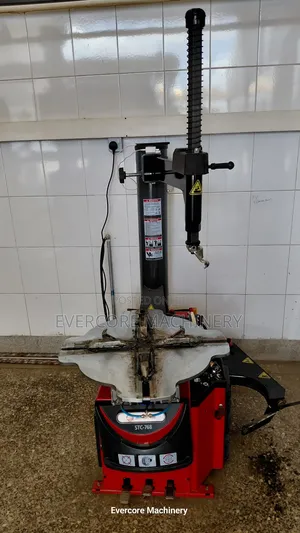Commercial Wheel/Tyre Changer Machine Pneumatic Design.