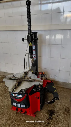 Commercial Wheel/Tyre Changer Machine Pneumatic Design.
