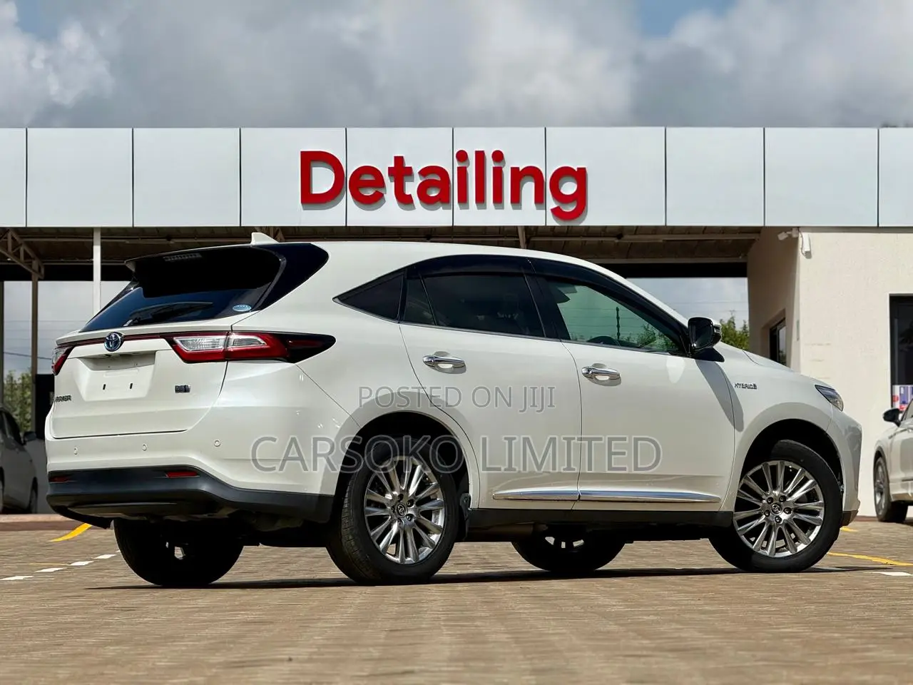 Toyota Harrier 2.5 Hybrid 4WD 2018 White