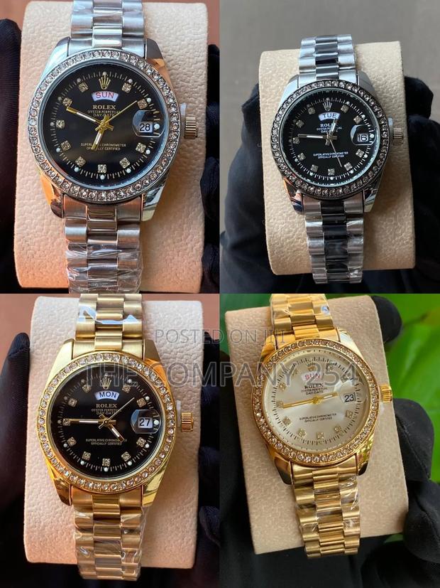 Quality Gold Silver Rolex Ladies Glitter Watches Available - main view