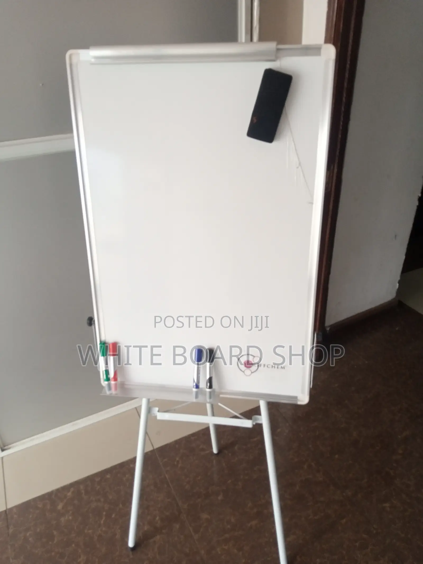 Magnetic Flipchart Stand 60cm X 90cm + 4 Markers +1 Duster