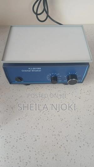 Orbital Shaker - thumbnail 2