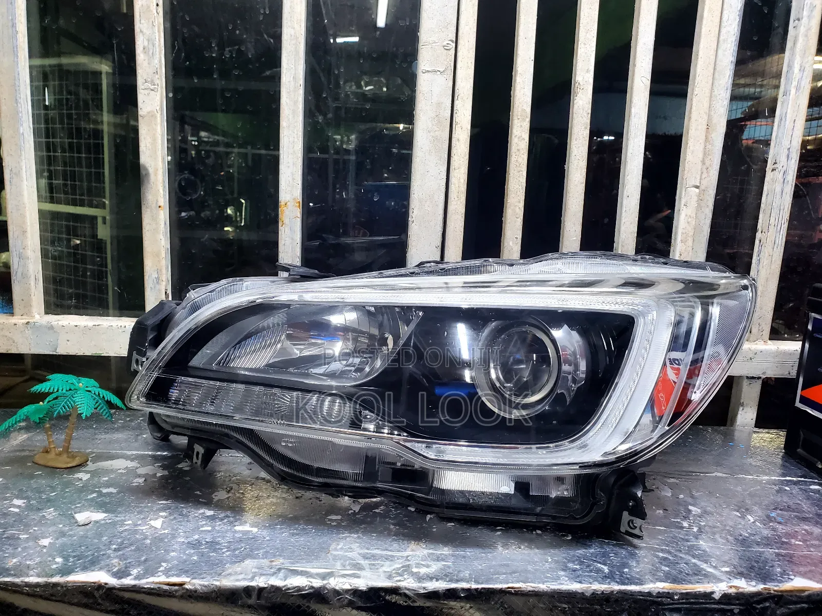 Subaru Outback Bs9/Bn9 Xenon Headlights