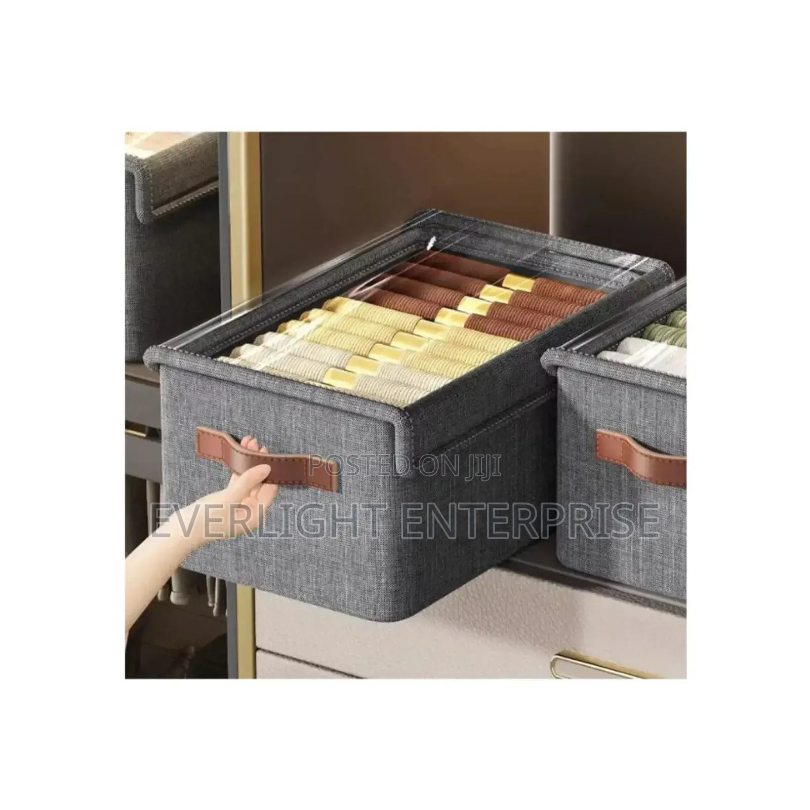Collapsible Fabric Organizer With a Cover/Storage Basket