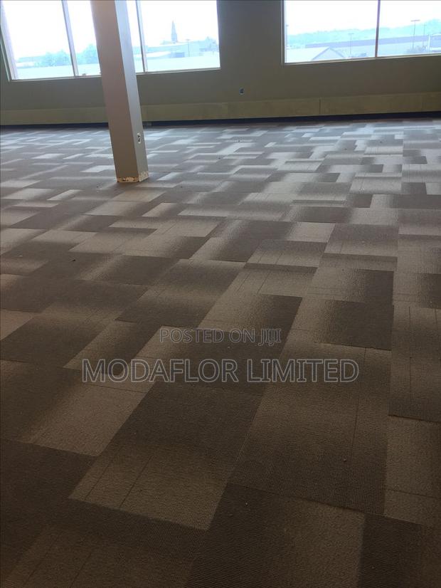 Carpet Tiles – Flexible Floor Design - main view
