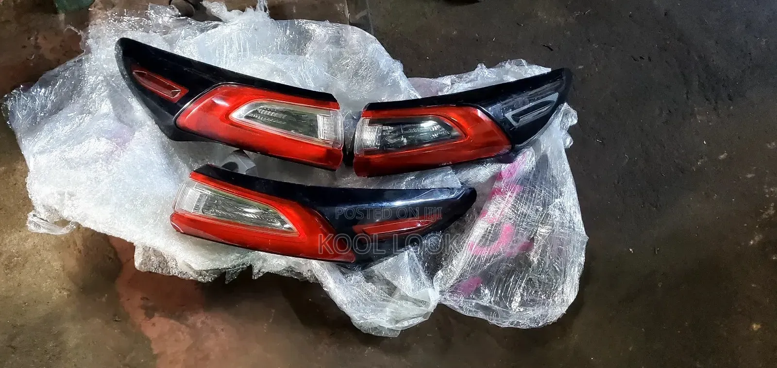 Toyota Harrier 2018 Backlights