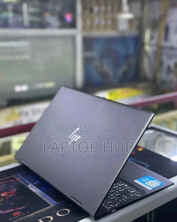 Laptop HP Envy 15 8GB AMD Ryzen 5 SSD 256GB - thumbnail 3