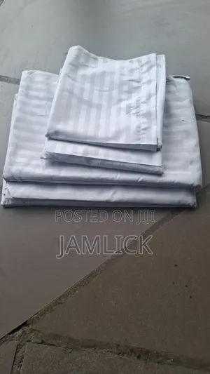 6×6 Striped CLP Bedsheet Set With 2 Pillowcases -Pt