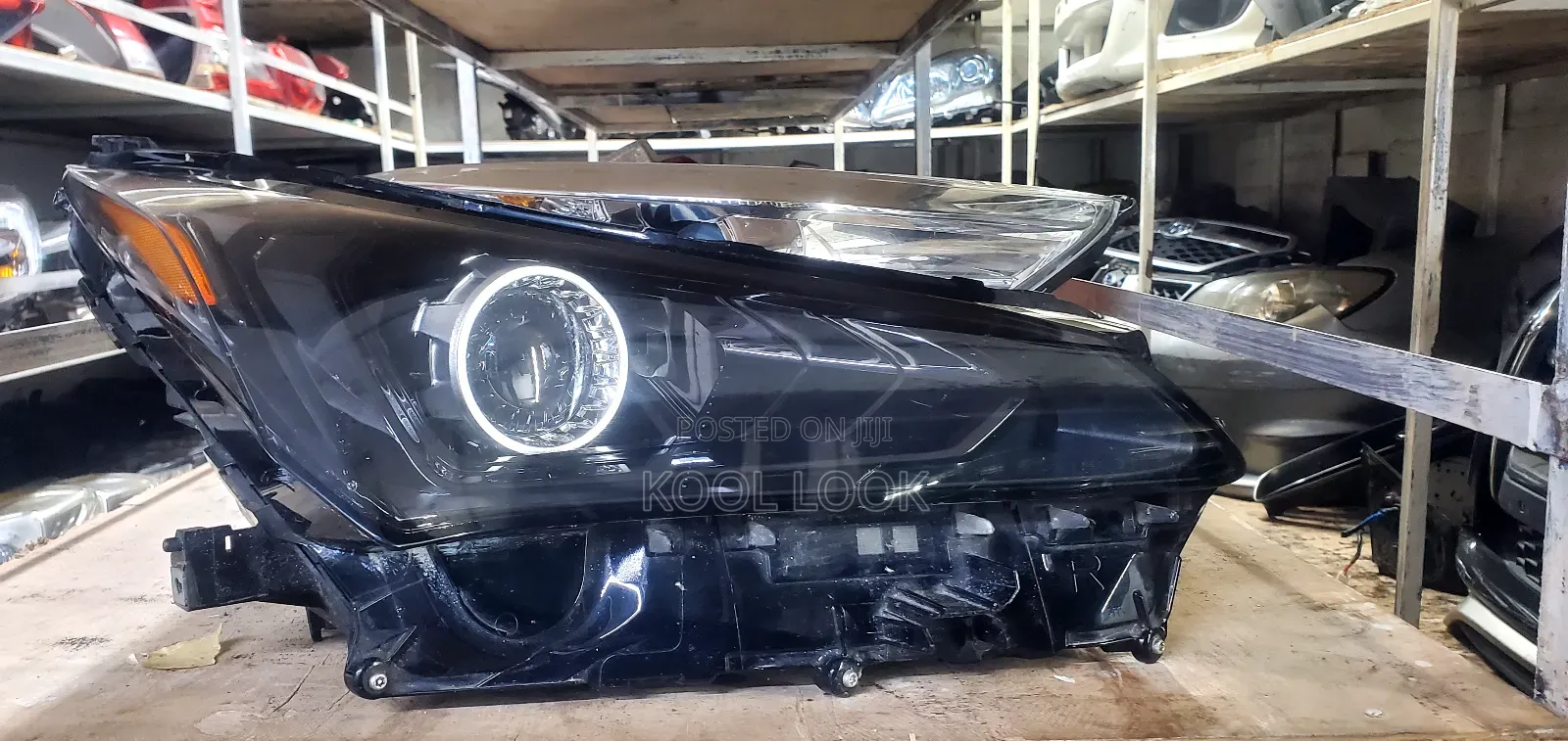 Lexus Nx200t Xenon Headlights (1 Focus)