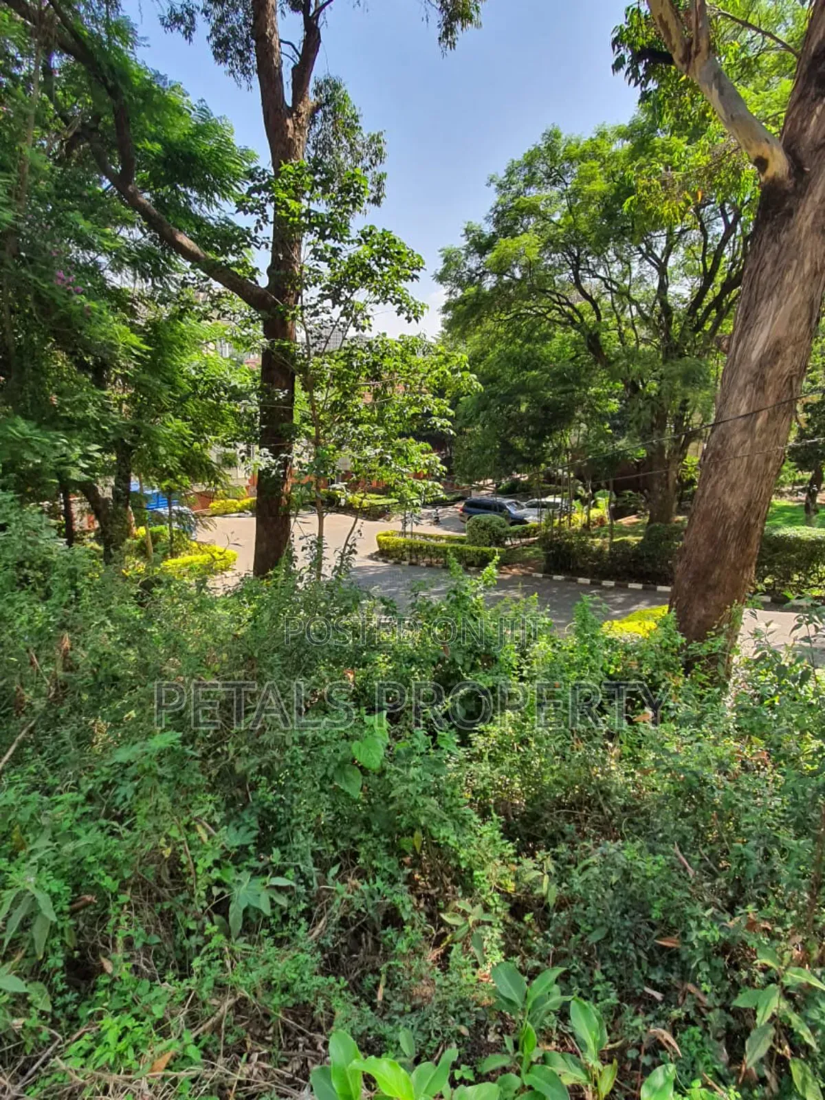 1 Acre for Sale in Upperhill